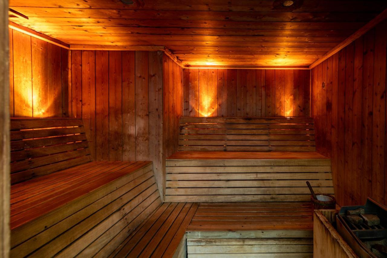 Pezula Nature Retreat Knysna Luaran gambar A Finnish sauna