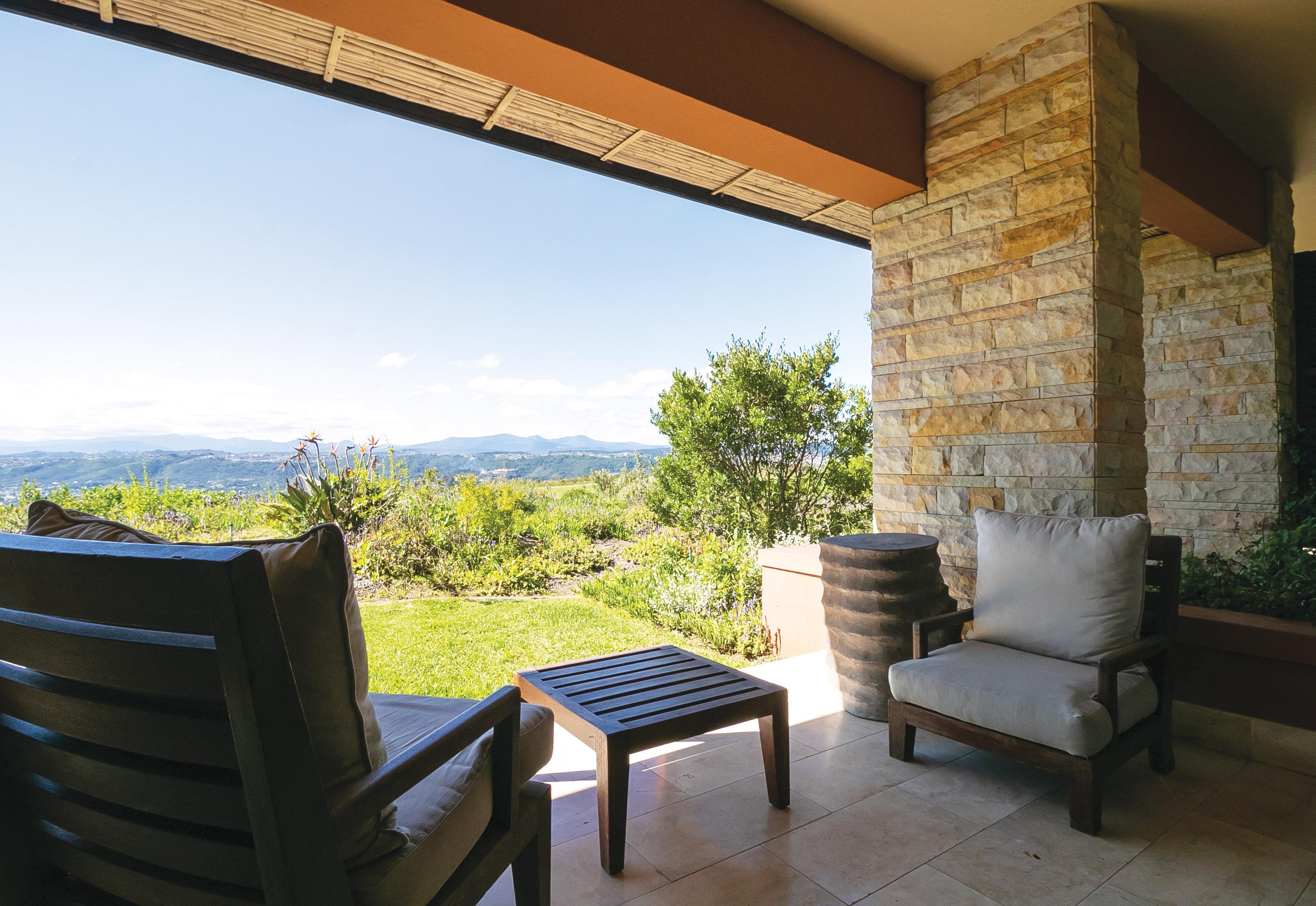 Pezula Nature Retreat Knysna Luaran gambar A view from the hotel