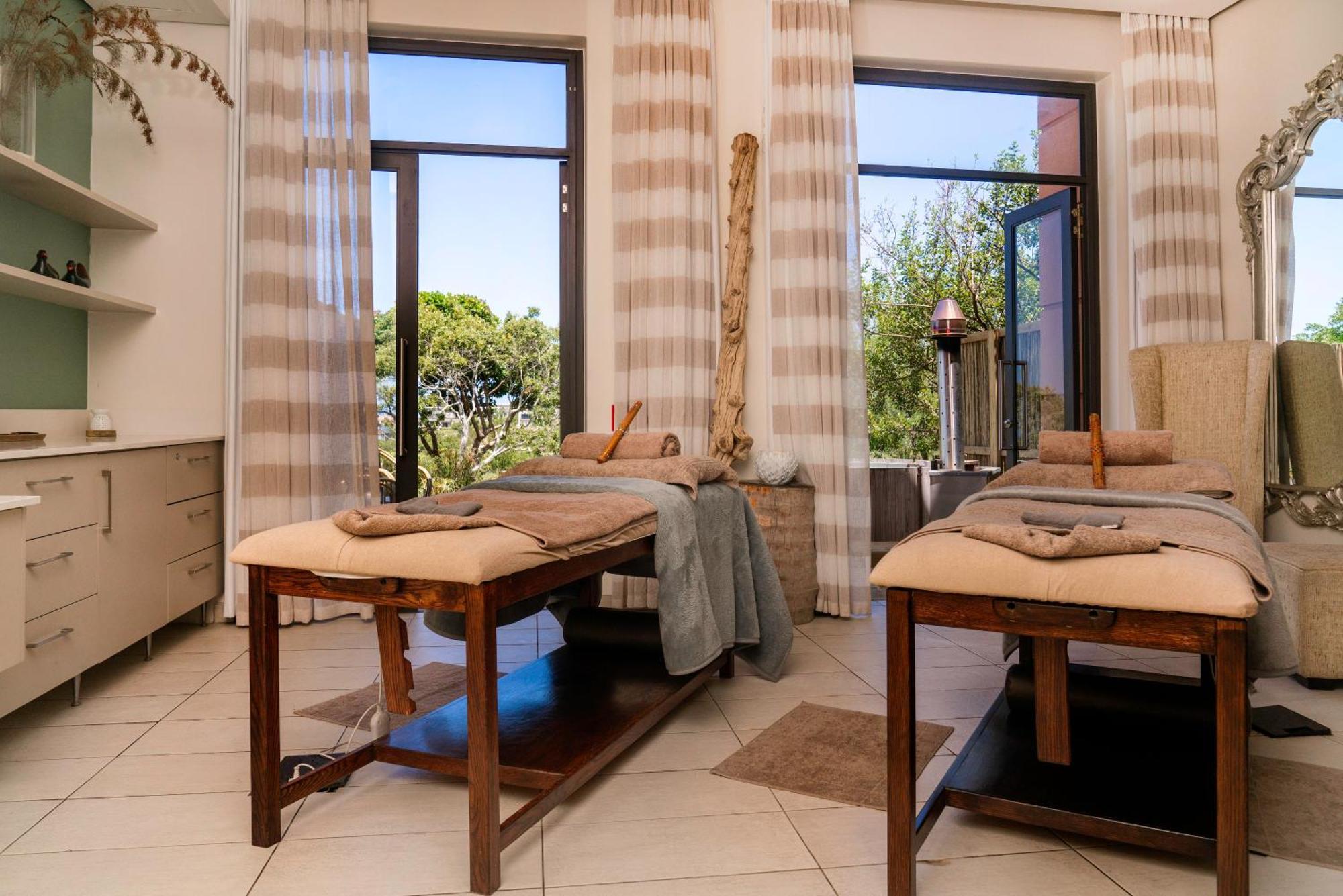 Pezula Nature Retreat Knysna Luaran gambar Spa treatment room